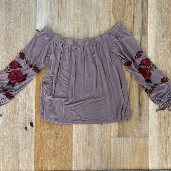 Off the shoulder embroidered blouse - Picture 1 of 6